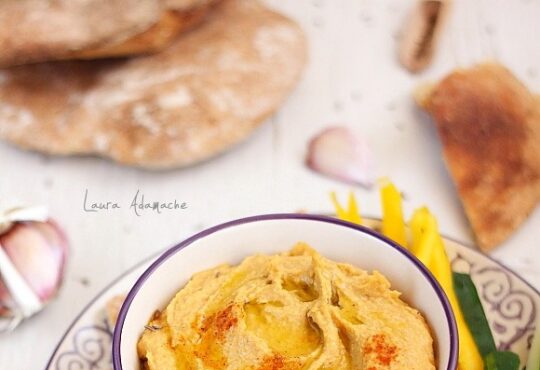 Hummus cu ardei copti si naut Sun Food