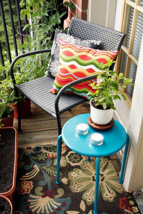 how-to-decorate-small-budget-balcony_10.jpg