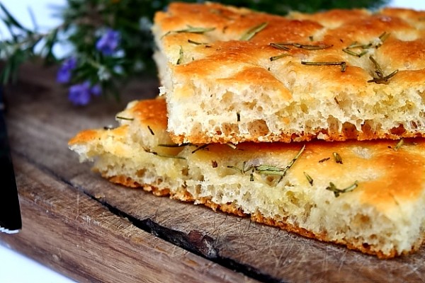 Focaccia alla genovese - τελευταία λεπτομέρεια