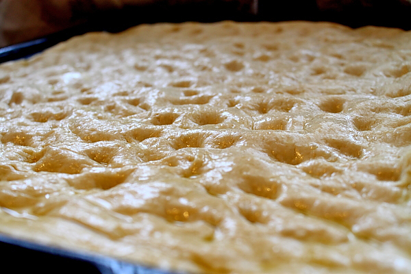 Focaccia alla genovese - ζυμωτό